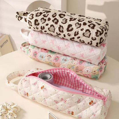 💄 Quilted Large-Capacity Travel Makeup & Toiletry Bag – Stylish, Spacious & Easy to Carry 👜